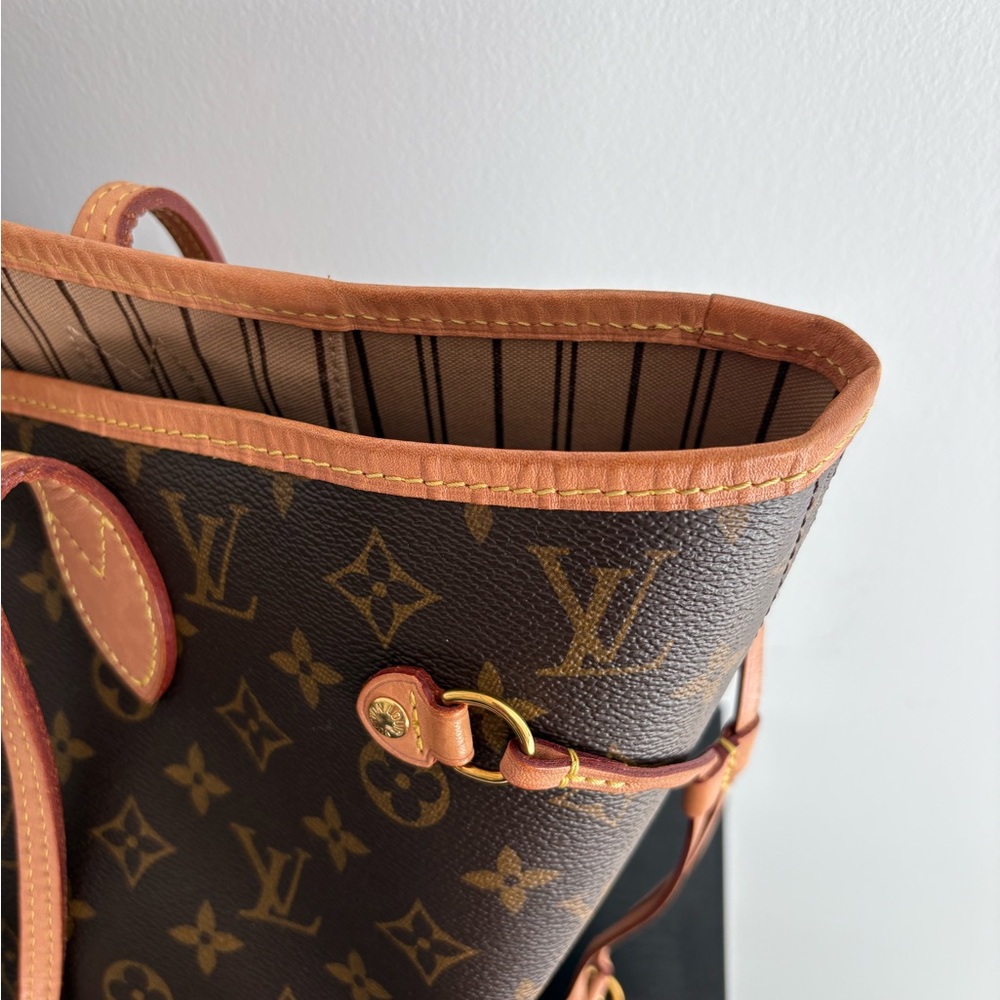 Louis Vuitton Monogram Neverfull MM - Picture 2 of 16